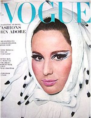 Vintage Vogue magazine covers - wah4mi0ae4yauslife.com - Vintage Vogue November 1965.jpg